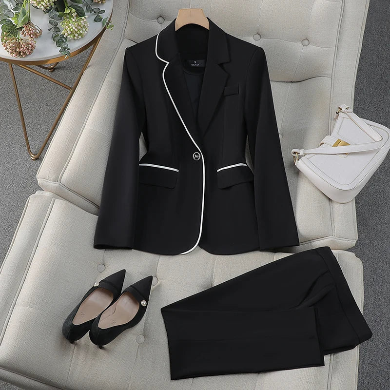 Women’s 2-Piece Suit